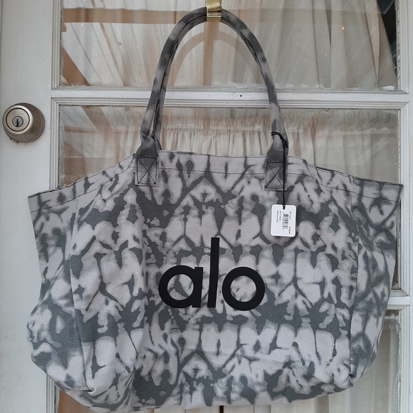 ALO Yoga Handbags - ALO Tie Dye Canvas Extra Large Tote NWT